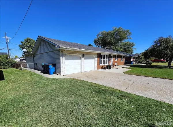 Granite City, IL 62040,17 DEL RIO AVE