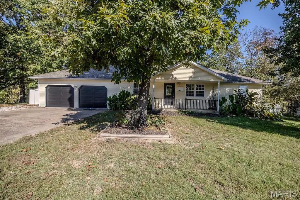 St Robert, MO 65584,16551 Titan RD