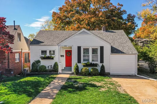 2501 Pocahontas PL, St Louis, MO 63144