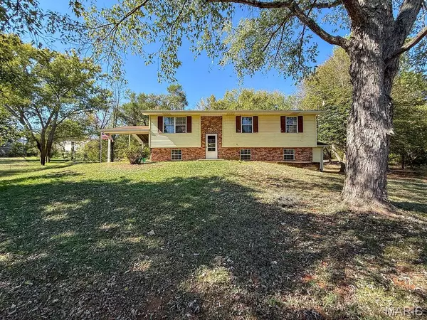 5977 Maple ST, Park Hills, MO 63601