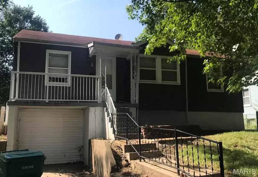 7008 Paisley DR, Jennings, MO 63136