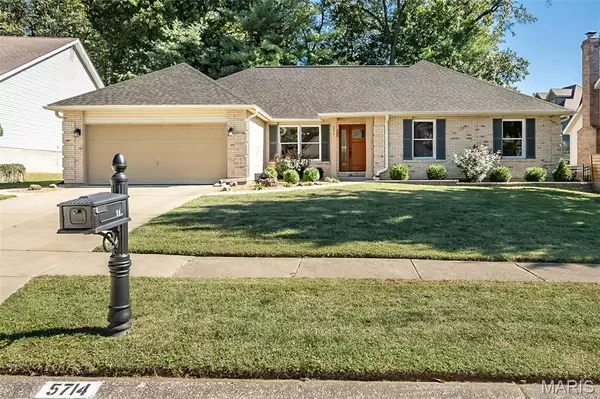 5714 Shining Day PL, Mehlville, MO 63128