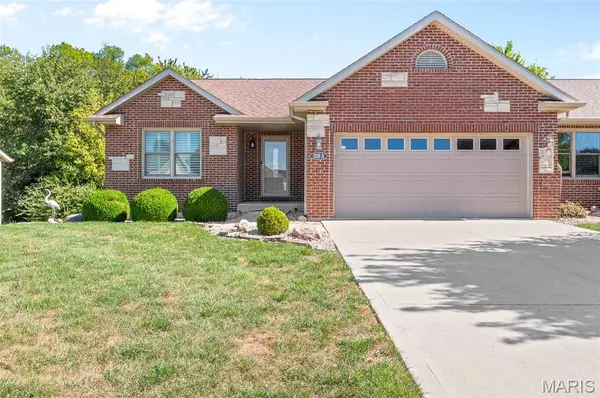 319 Jarvis CT #A,  Troy,  IL 62294