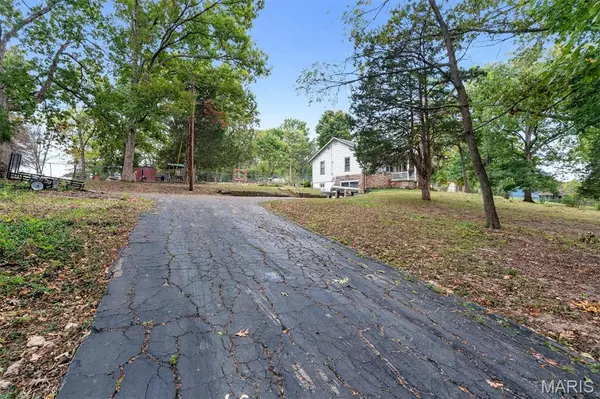 4251 Glendale RD, House Springs, MO 63051