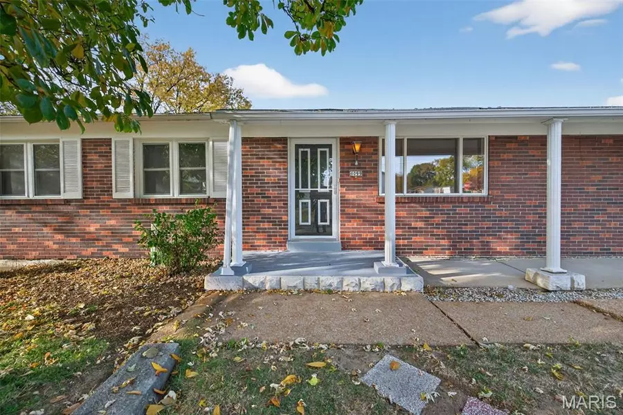 4099 Lockport DR, Bridgeton, MO 63044