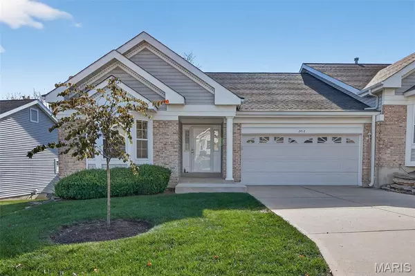 2412 S Lakeridge CT #6, Lake St Louis, MO 63367
