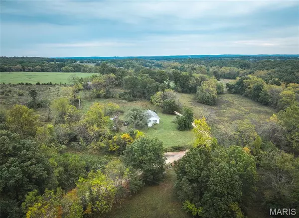 Crocker, MO 65452,10601 Barnard Road