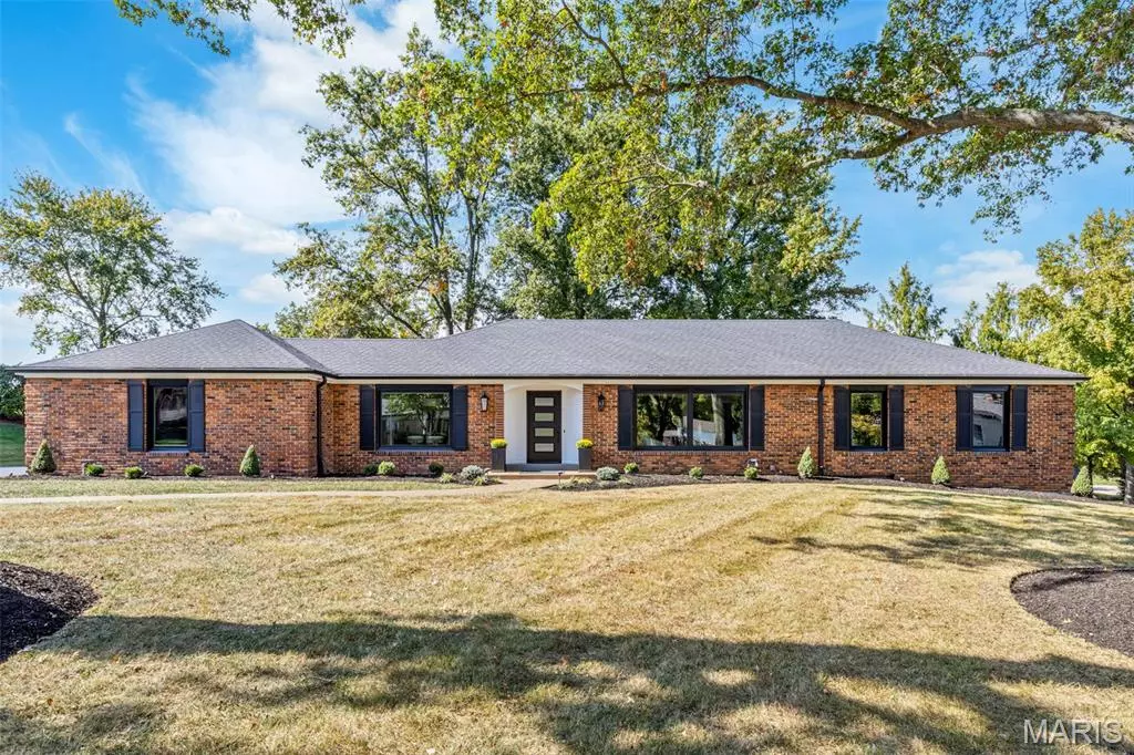 St Louis, MO 63141,353 Conway Gardens CT