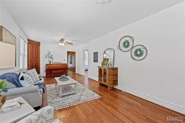 Webster Groves, MO 63119,426 S Maple AVE