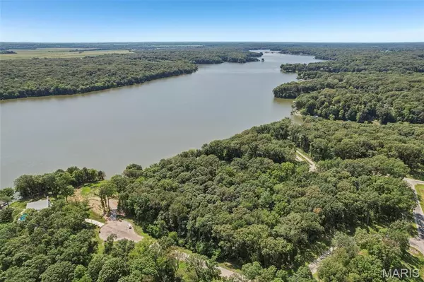 Litchfield, IL 62056,11 Oak Ridge CT