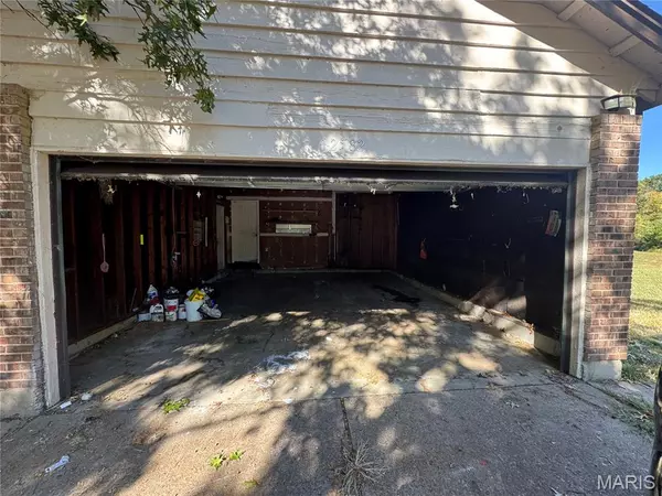 12582 Springtrail DR,  Black Jack,  MO 63033