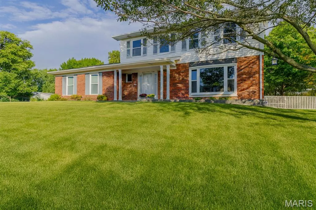 St Charles, MO 63301,1005 Crescent DR