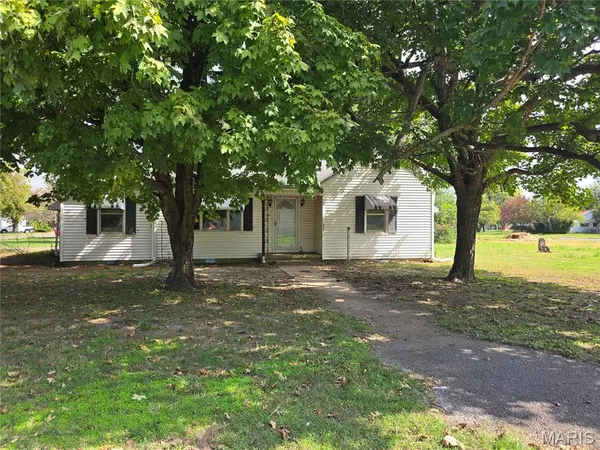804 S Prairie ST, Sikeston, MO 63801