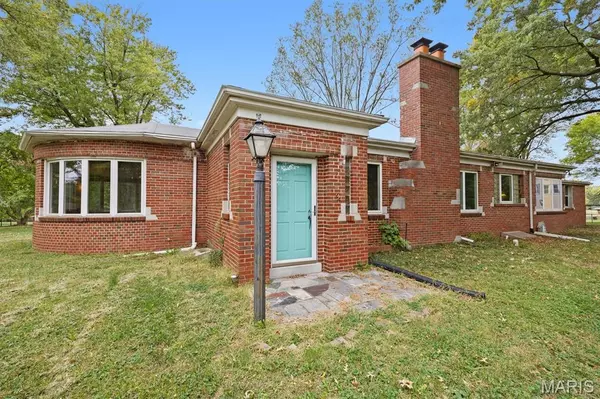 Fairview Heights, IL 62208,2 Estelle LN