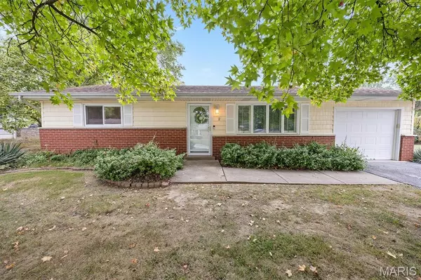 2 Mercury DR, Swansea, IL 62226