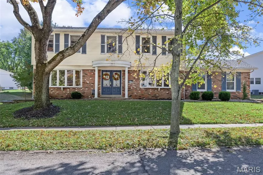 12980 Mayerling DR, Unincorporated, MO 63146