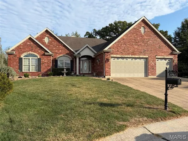 2245 Fenway Farms TRL, Fenton, MO 63026