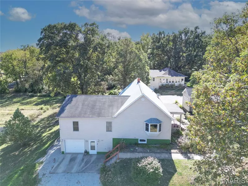 508 E Wood ST, Hillsboro, IL 62049