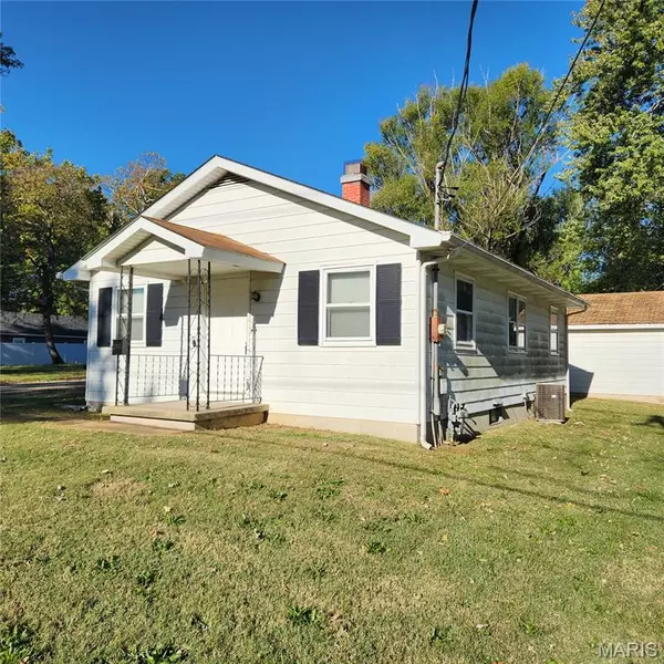 Belleville, IL 62221,2707 E Main ST