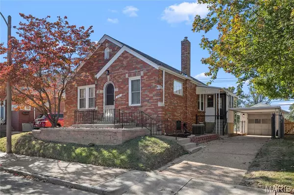 5230 Sunshine DR,  St Louis,  MO 63109