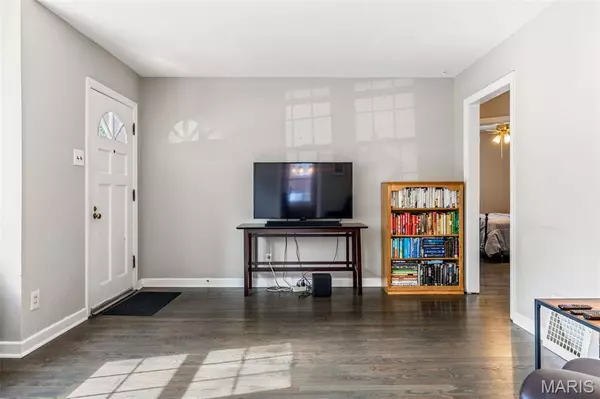 Florissant, MO 63031,4 Saint James CT