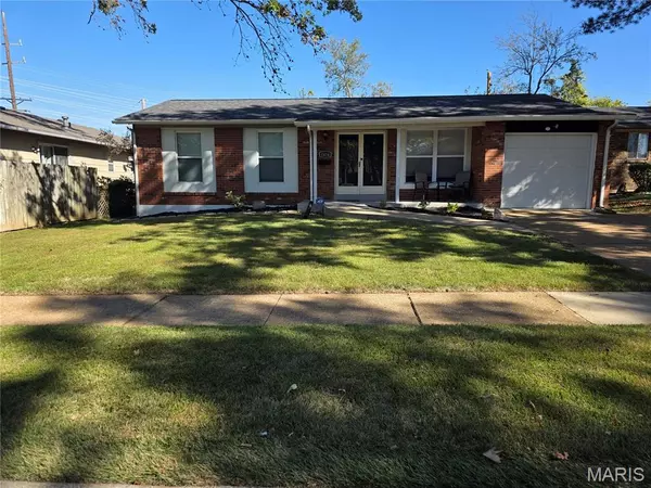 1434 Friar Tuck LN, St Louis, MO 63125