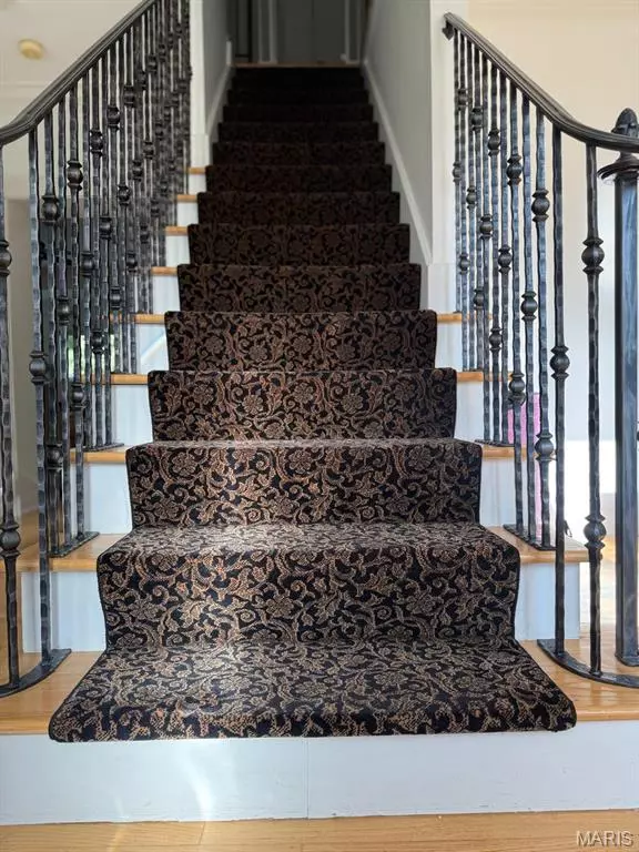 Sunset Hills, MO 63127,11226 Pointe CT