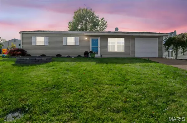 Eureka, MO 63025,302 Heyden DR