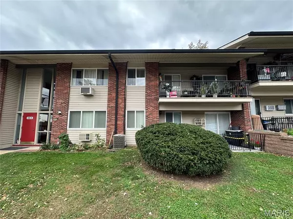 10010 Bunker Hill DR #H, Mehlville, MO 63123