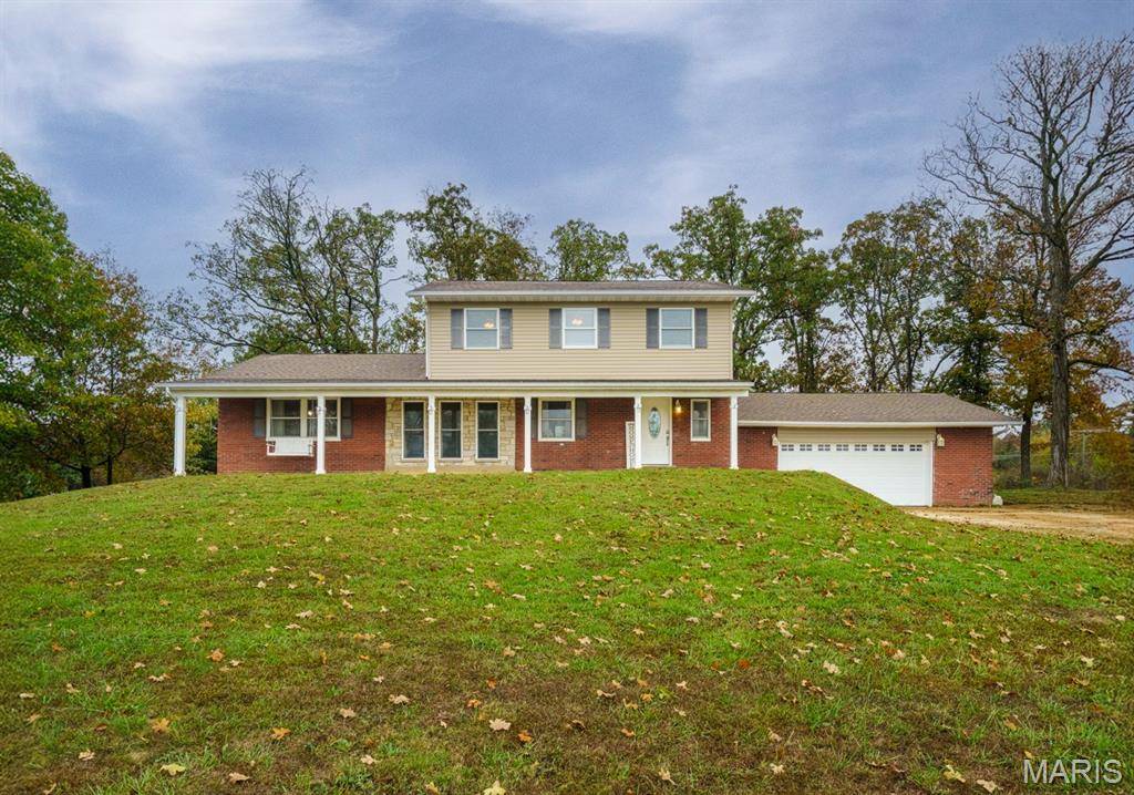 695 Sidney ST, St James, MO 65559