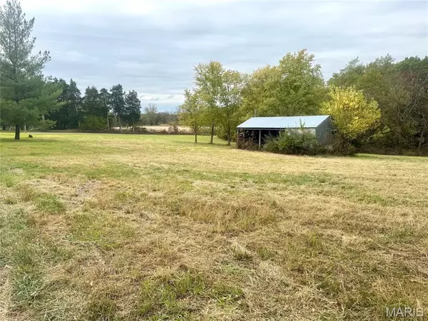 116 N Oak, Newark, MO 63458