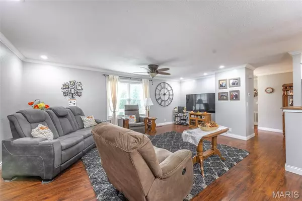 Poplar Bluff, MO 63901,3221 Scarlet DR