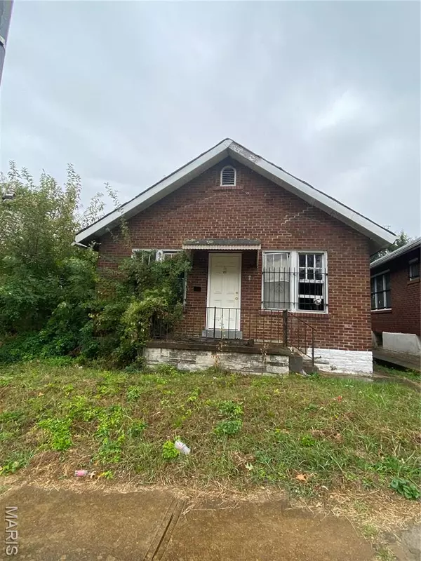 5932 Lucille AVE, St Louis, MO 63136