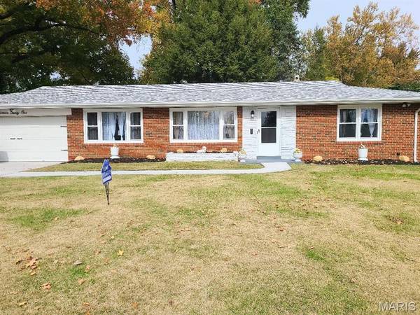 1331 Norchester DR, Moline Acres, MO 63137