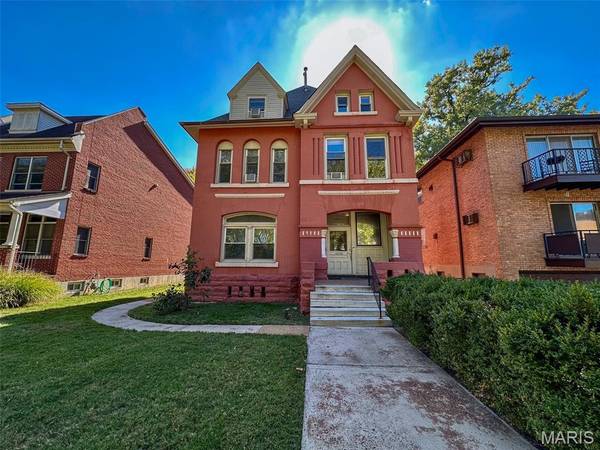 4232 W Pine BLVD, St Louis, MO 63108