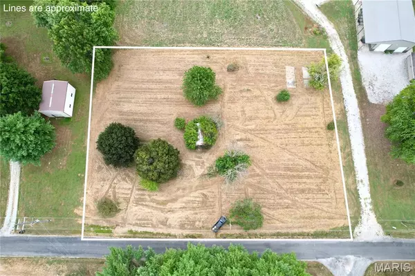 4308 Church RD, Salem, IL 62881