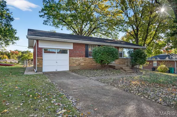 9712 Griffin DR, St Louis, MO 63137