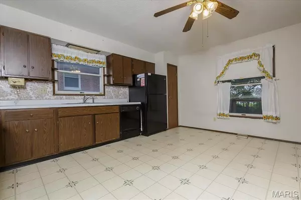 Bridgeton, MO 63044,11863 Brookington DR