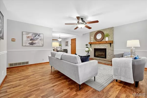 Fenton, MO 63026,2 Delores DR