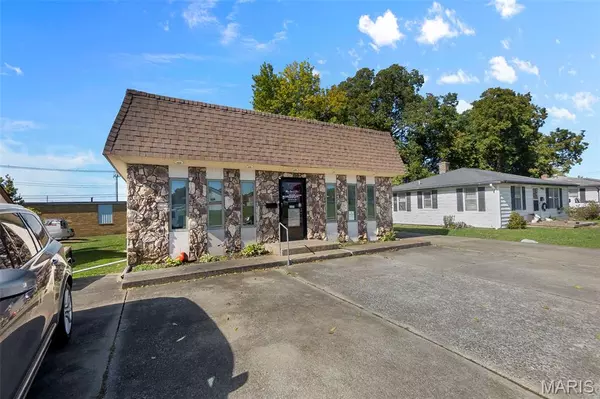 225 Clark AVE, Cape Girardeau, MO 63701
