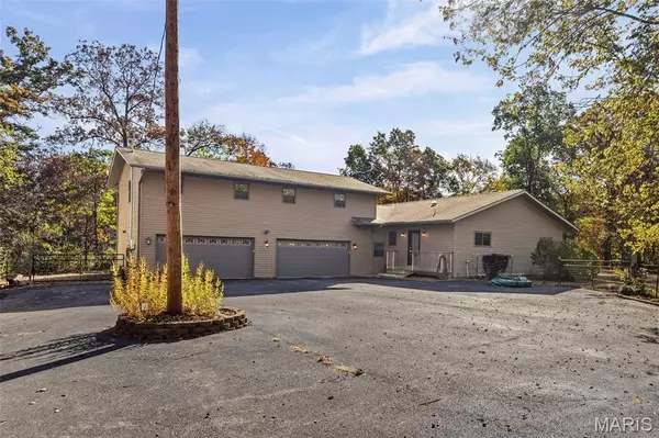 5276 State Route 4, Mascoutah, IL 62258