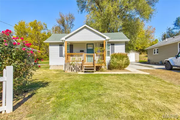 3708 Coronado DR, Alton, IL 62002