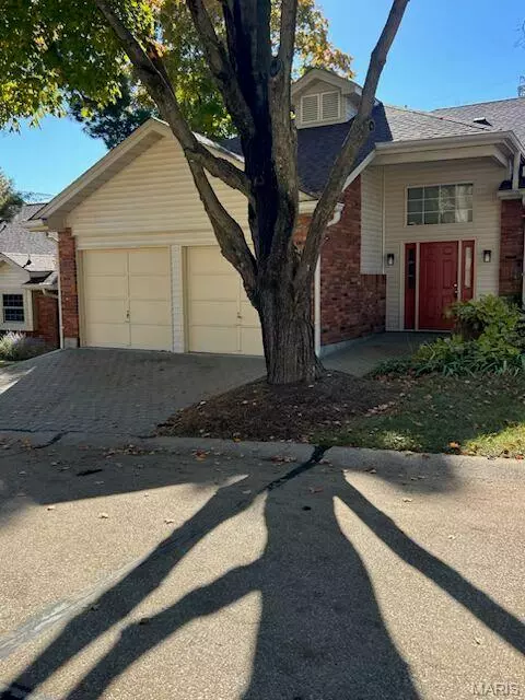 12910 Autumn View DR, St Louis, MO 63146