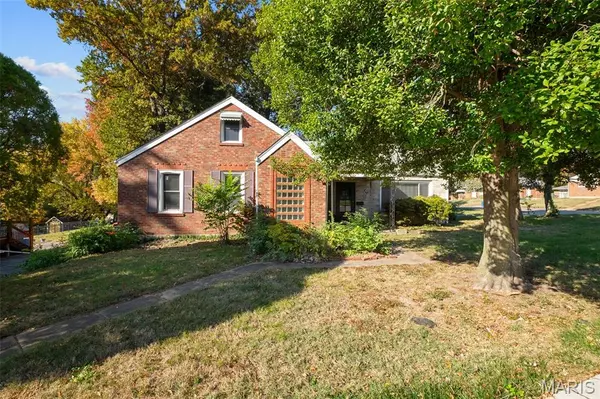 847 N Florissant RD, Ferguson, MO 63135