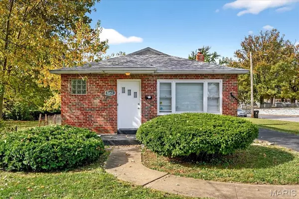 1357 N North And South RD, University City, MO 63130