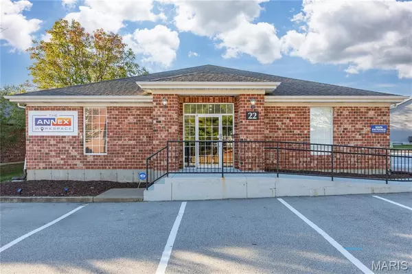 22 Richmond Center CT #9, St Peters, MO 63376