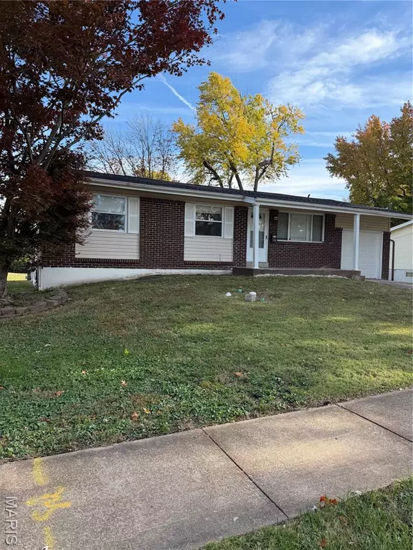 150 N Saint Charles, Florissant, MO 63031