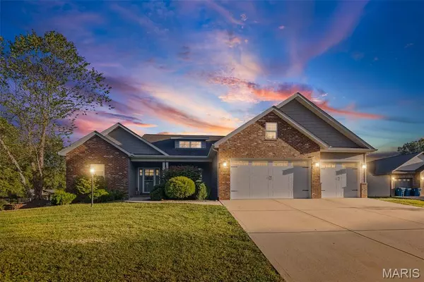 214 Edwards ST, Glen Carbon, IL 62034