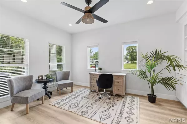 Sunset Hills, MO 63127,401 Rayburn AVE