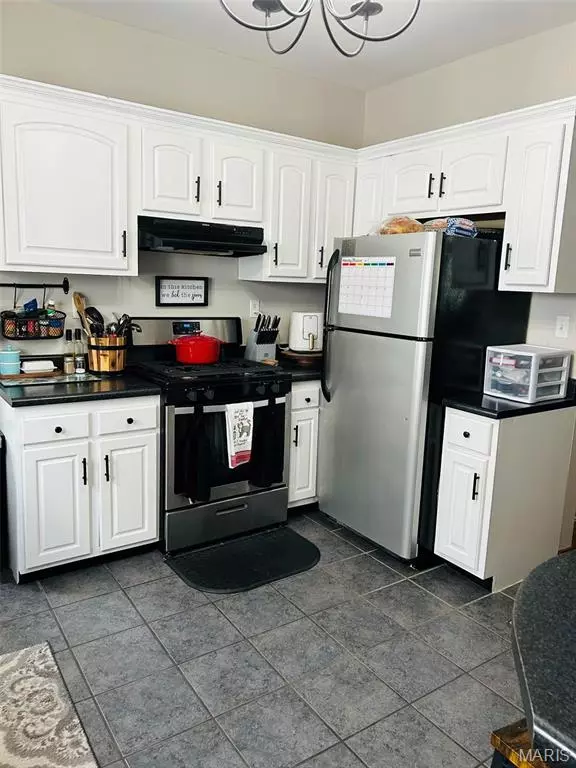 Hillsboro, IL 62049,656 Anna ST